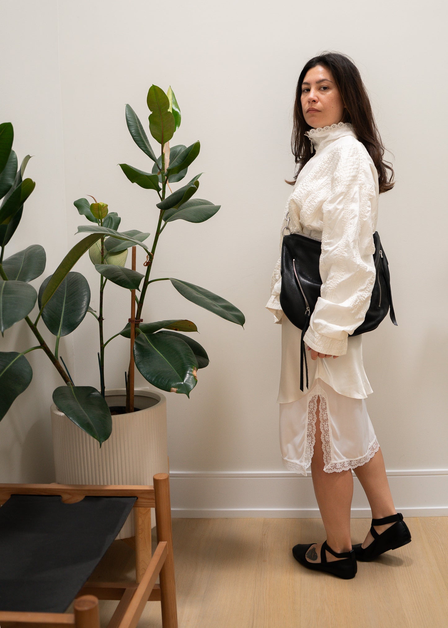 Snow white lace trimmed midi slip skirt - Donni